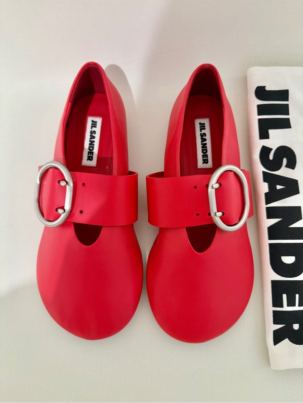 JIL SANDER
Cannolo Buckle Ballerina Flat In Red